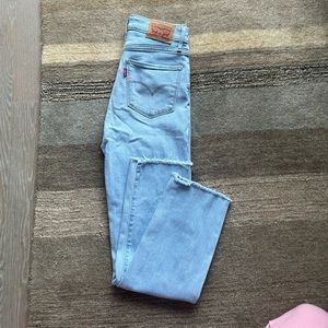 Levi’s 724 Highrise straight